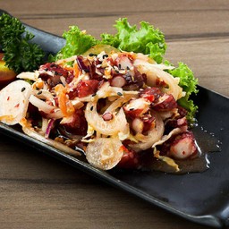 L1017.ยำไทยหมึกทาโกะ