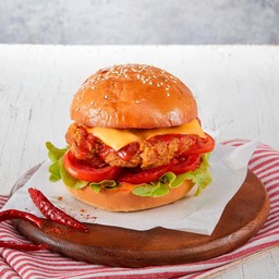 SPICY SRIRACHA CHICKEN BURGER