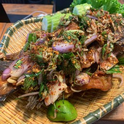 ปลากระพงลุยทุ่ง