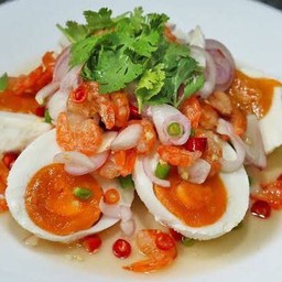 ยำไข่เค็ม
