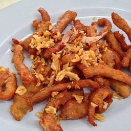 ยายจ่อยหมูทอด