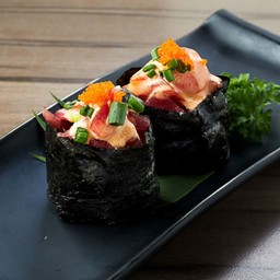 L1129.ข้าวปั้นหน้ามากุโระสไปร์ซี่