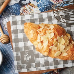 ALMOND BUTTER CROISSANT