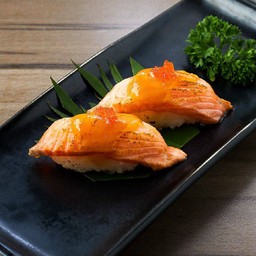 L1100.ข้าวปั้นหน้าแซลม่อนโทโระ