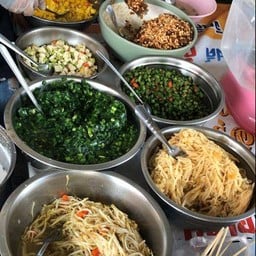 พัฒน์ ก๋วยเตี๋ยวปากหม้อ (เมืองพนมฯ)