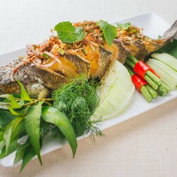 ลาบปลาช่อนทอด
