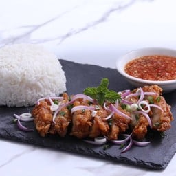 ข้าวยำไก่แซ่บ