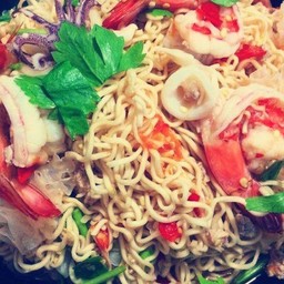 ยำมาม่า