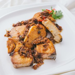 ปลาอินทรีผัดพริดไทยดำ