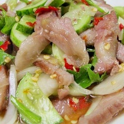 ยำหมูสด