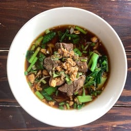 ก๋วยเตี๋ยวเฮือนไม้สารภี แม่ริม