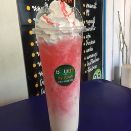 นมสดสตอเบอรี่ทูโทน+วิป