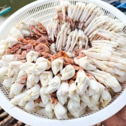 By อิเล็ต Delivery ทอดมันปู ปูม้านึ่ง จ๊อปู หมึกไข่ต้มหวาน