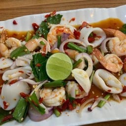 ลด 30%  - ยำกุ้งสุก + ยำไส้กรอก + ตำไทยไข่แดงเค็ม