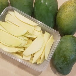 มะม่วงตามฤดูกาล (ปอก)