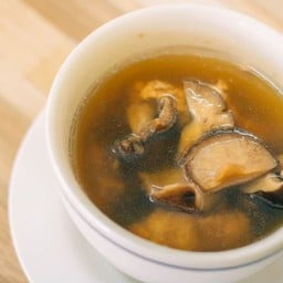 เห็ดหอมตุ๋น