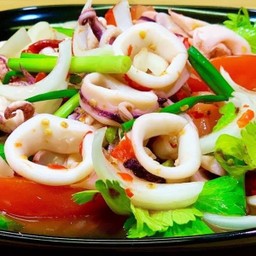 ยำปลาหมึก