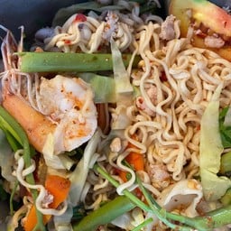 ยำมาม่ารวมมิตร