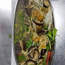 ปลากะพงนึ่งบ๊วย