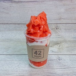 สตอเบอรี่ โยเกิร์ตปั่น