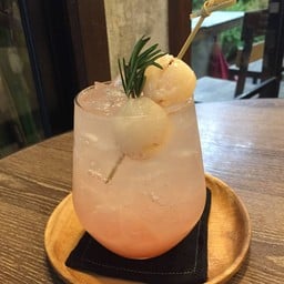 ลิ้นจี่โซดา