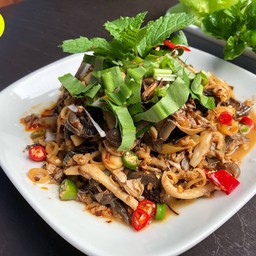 ยำหัวปลีพริกเผา