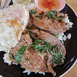 ข้าวกะเพราตับ
