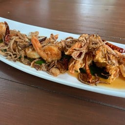 Le CAFE & Restaurant By Le Bassin