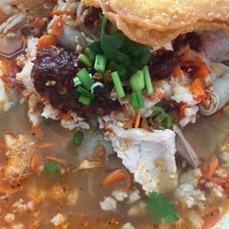 ก๋วยเตี๋ยวหมูต้มยำพริกเผา(ใส่กุ้งแห้ง)