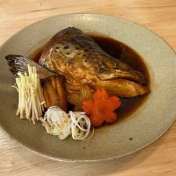 หัวปลาแซลมอนต้มซีอิ้ว