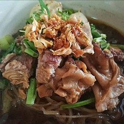 ก๋วยเตี๋ยวเรือสุดซอย