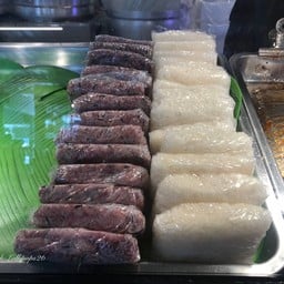 ข้าวเหนียวดำ-ขาว ห่อละ 10 บาท