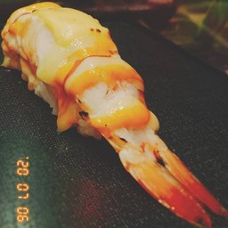 กุ้งเบิร์นชีส