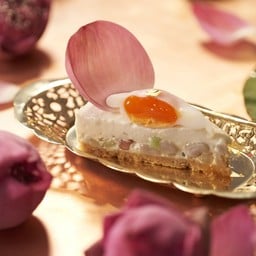 เค้กบัวลอยไข่หวาน