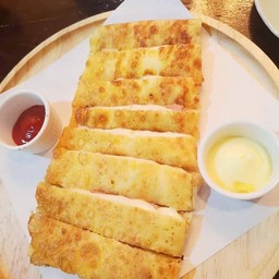 ไส่ไข่+แฮมไก่+ชีส