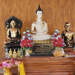 หลวงพ่อหิน หลวงพ่อขาว หลวงพี่เชียง