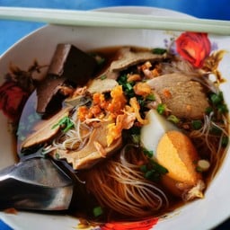 ก๋วยจั๊บ20บาท