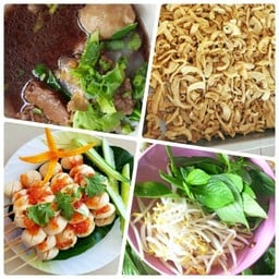 !!ชุดเซ็ตก๋วยเตี๋ยวเรือเนื้อ + กากหมูเจียว + ลูกชิ้นปิ้ง 3 ไม้