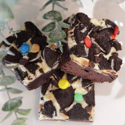 Oreo Cheese Brownie