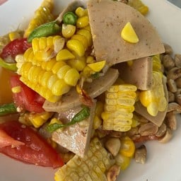 ตำข้าวโพดหมูยอ