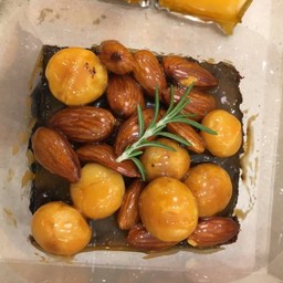 Macadamia Almond caramel
