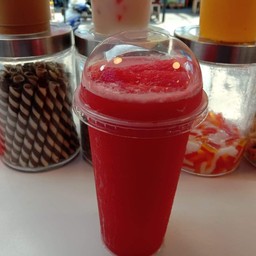 น้ำแตงโมสดปั่น ( แก้วยีราฟ )