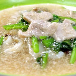 ราดหน้าหมู