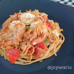สปาเก็ตตี้ผัดซอสกุ้ง