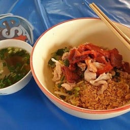 ก๋วยเตี๋ยวป้าสั้นวัดพรหมสาคร