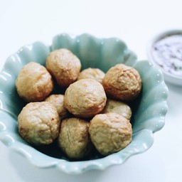 ลูกชิ้นตี๋น้อย