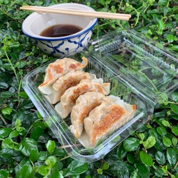 小胖子เกี๊ยวซ่า น้ำจิ้มซื้อฉวน