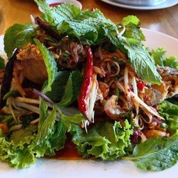 ลาบปลานิลทอด