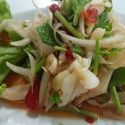 ยำผ้าขี้ริ้ว