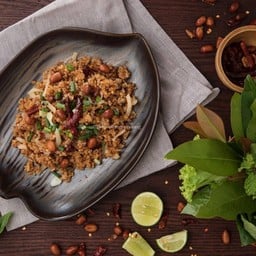 ยำแหนมคลุก